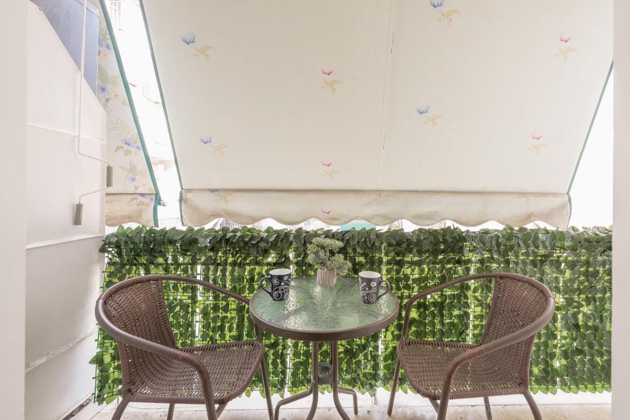 Boutique Acropolis Apartment By Cloudkeys - Just 5 Minutes Walk To Acropolis Museum Athen Eksteriør billede