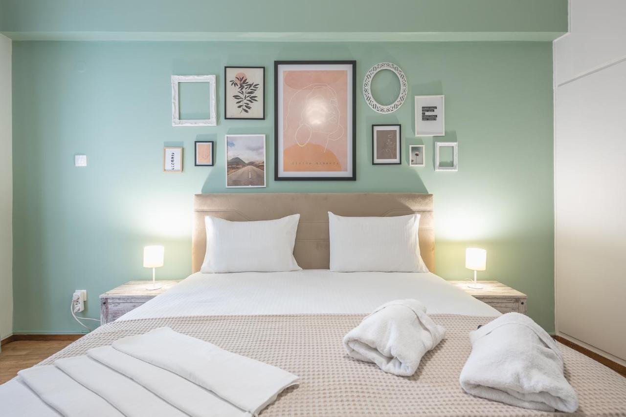 Boutique Acropolis Apartment By Cloudkeys - Just 5 Minutes Walk To Acropolis Museum Athen Eksteriør billede